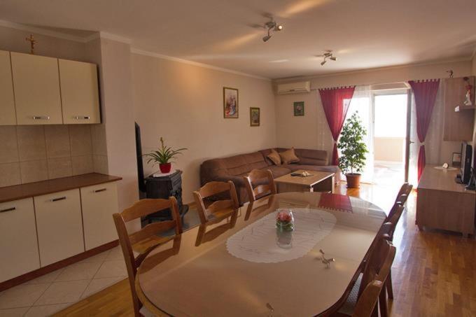 Apartment Domagoj Масленица Экстерьер фото